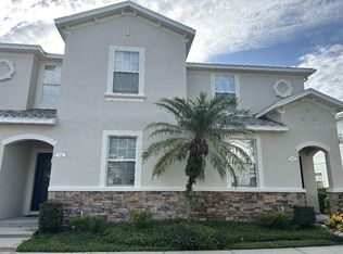 1941 Greenwood Valley Dr, Plant City, FL 33563