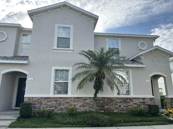 1941 Greenwood Valley Dr, Plant City, FL 33563
