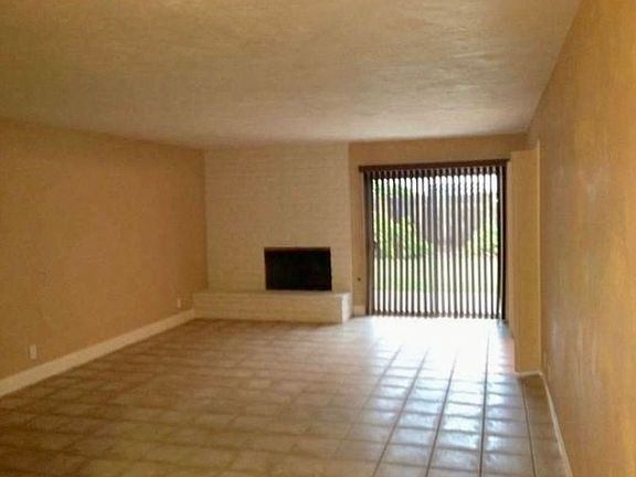 3rd image of 756 San Jacinto Dr