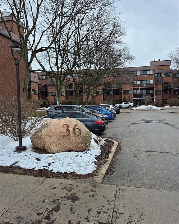 1st image of 36 Hayhurst Rd #334