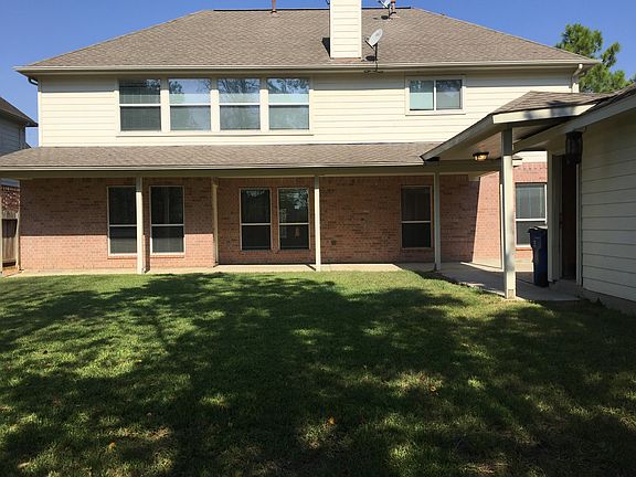 2nd image of 2422 Kilgarney Keep St