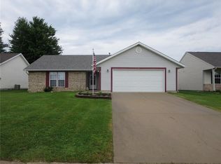 35 Hickory Ln S, Crawfordsville, IN 47933