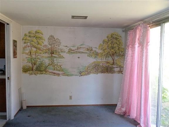 5th image of 311 Woodstock Dr