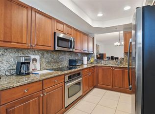 7530 SW 102nd St #303, Pinecrest, FL 33156