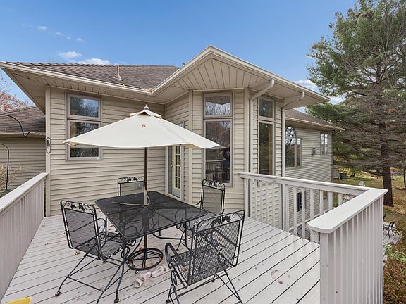 4th image of 5160 202nd Ln NE
