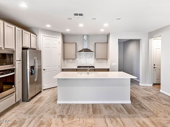 4th image of 13412 E Homesteaders Ln