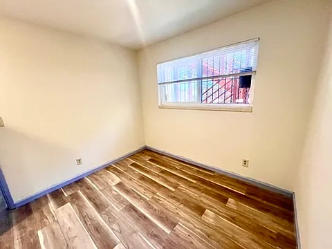 474 Van Dyke Ave — Photo 11