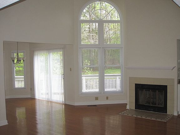 Dining area / living room