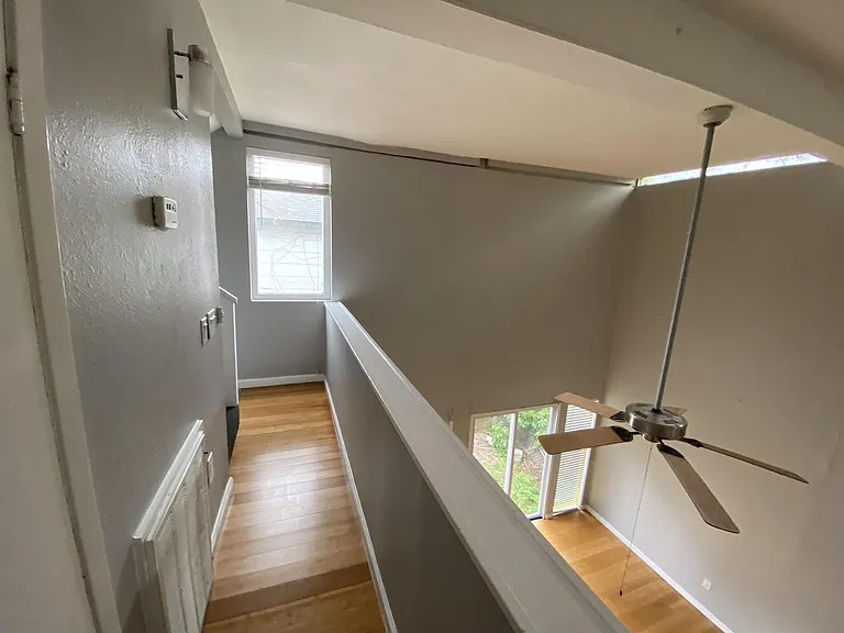 406 Hawthorne St — Photo 24