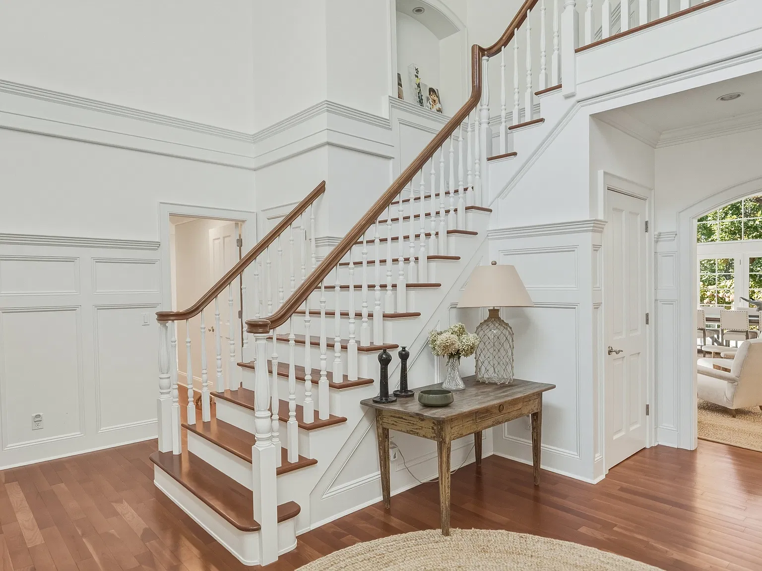 Effortless Summer Living Between Bridgehampton and Sag Harbor — Photo 3