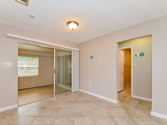 5th image of 8251 Lombra Ave