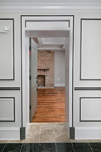814 Cathedral St Photo 1