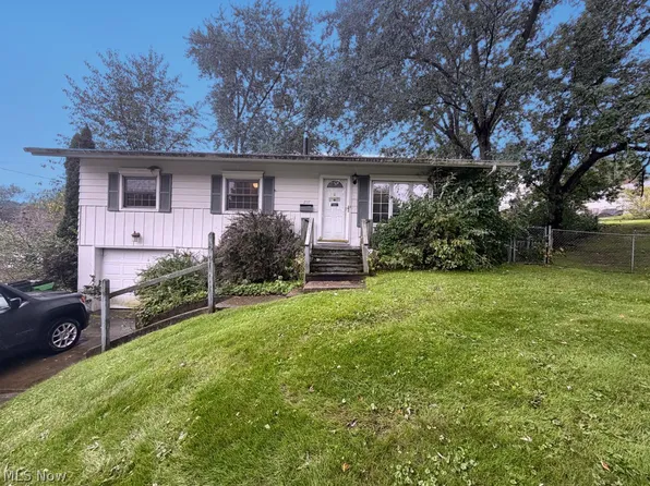 2117 Priscilla Ave NW, Massillon, OH 44647