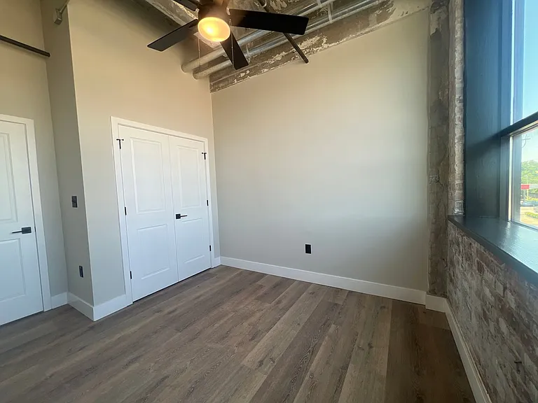119 E Princess Anne Rd — Photo 126