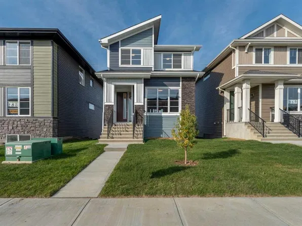 254 S Waterford Rd, Chestermere, AB T1X 2M7