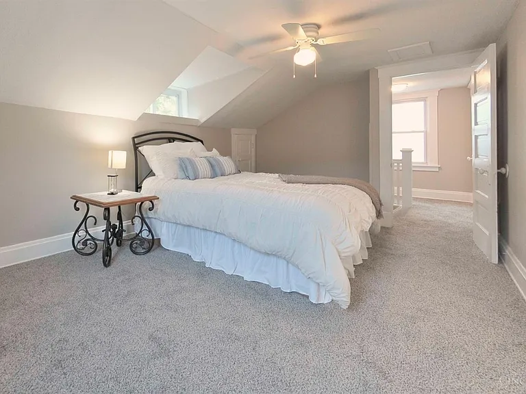 1217 Purcell Ave — Photo 11
