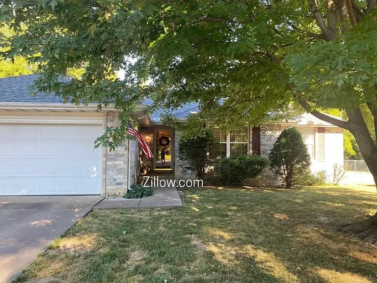 1857 S Fairway Ave — Photo 2