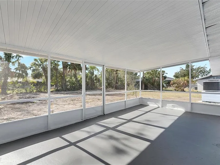 660 Flamingo Dr — Photo 36