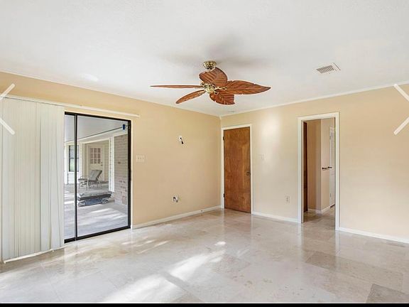 3rd image of 16040 Dunes Dr