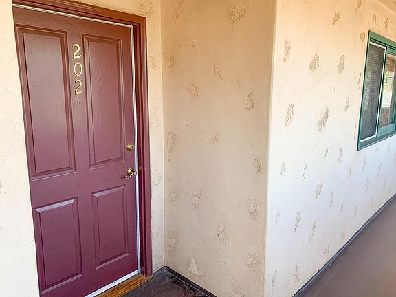 4th image of 275 Redondo Ave APT 202