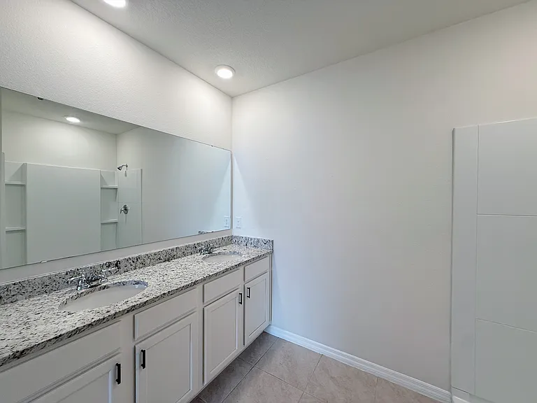 2703 Rowan St — Photo 13