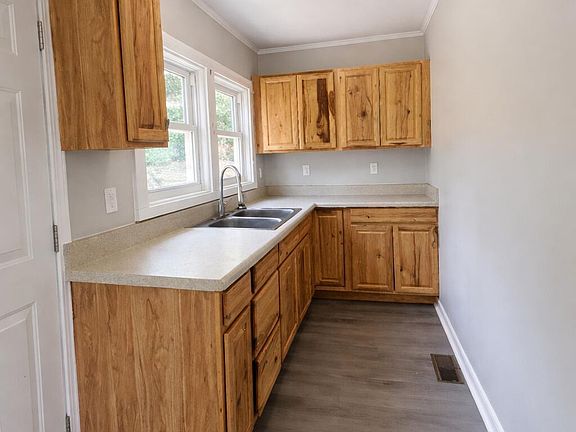 5th image of 1803 Indian Ridge Rd