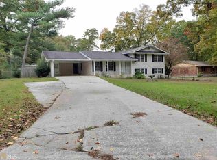 4755 City View Dr, Forest Park, GA 30297