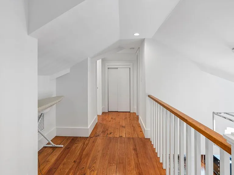 59 Beverly Rd — Photo 23