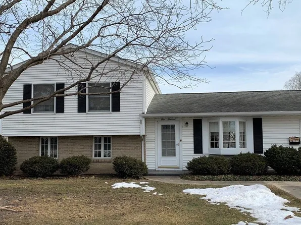 100 Fairview Dr, Morrison, IL 61270