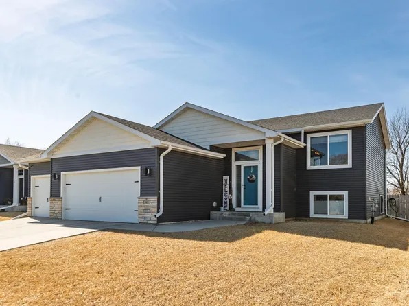 48 4th Ave SE, Kasson, MN 55944