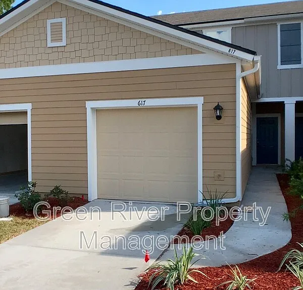 617 Servia Dr — Photo 1