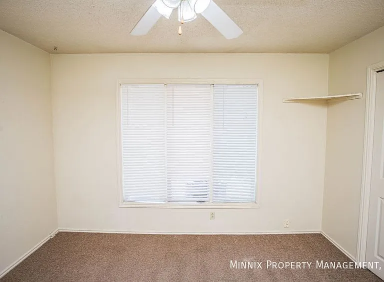 5807 2nd St — Photo 31