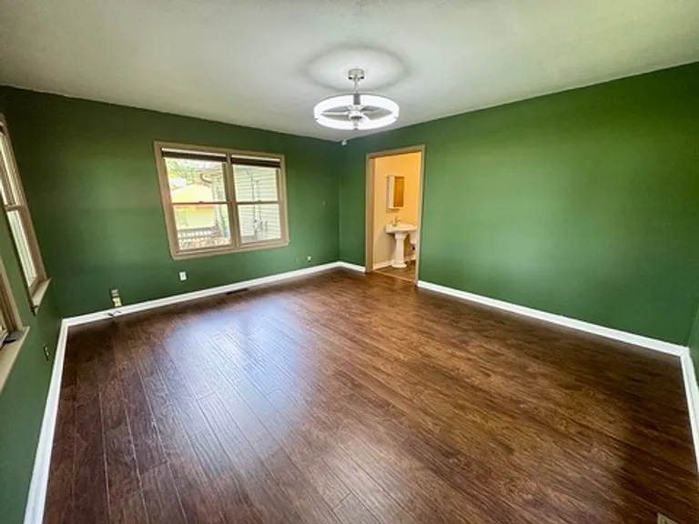 122 N Buckner Tarsney Rd — Photo 8
