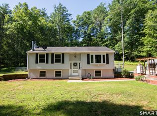 109 Munyan Rd, Putnam, CT 06260