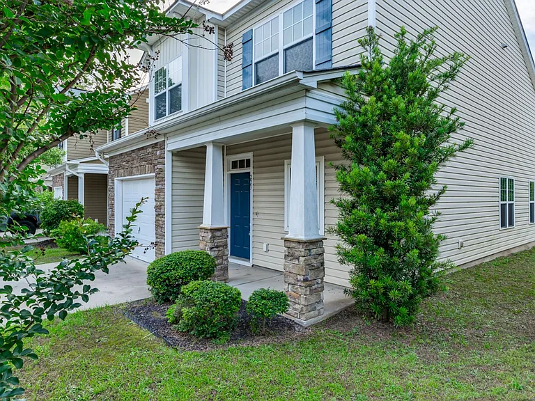 223 Chestnut Oak Ln — Photo 5