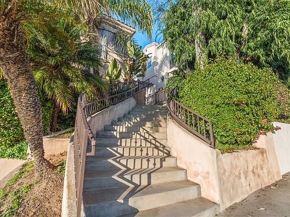 2nd image of 1521 Artesia Blvd #1acc26cd3