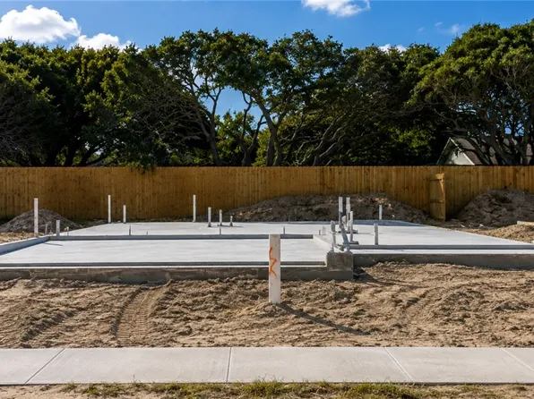 1530 Letty Ln, Corpus Christi, TX 78418