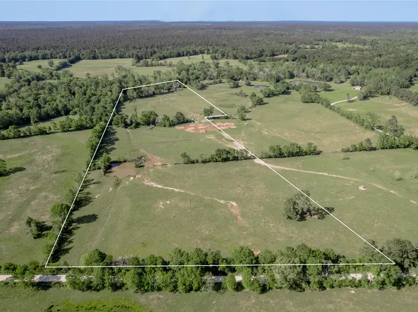 1121 County Road 4550, Pennington, TX 75856