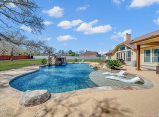 120 Bucks Ln, La Vernia, TX 78121