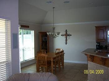 3rd image of 404 Greystone Dr