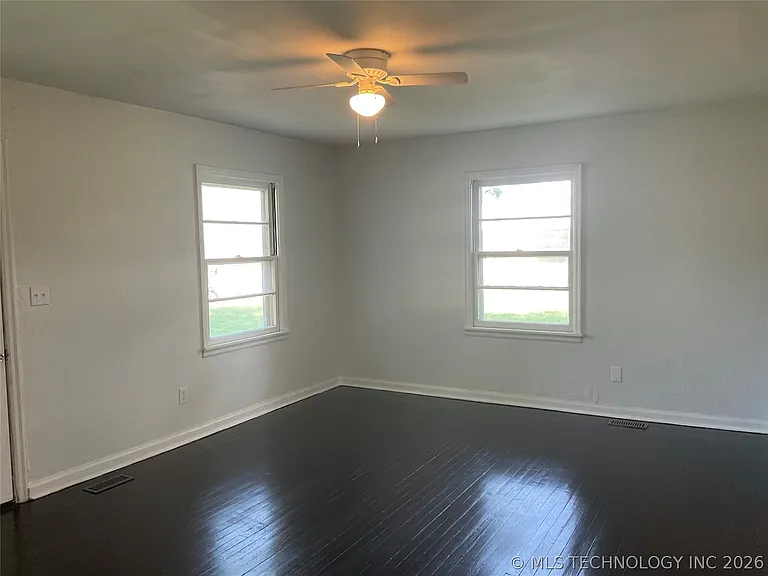 3223 S Jamestown Ave — Photo 3
