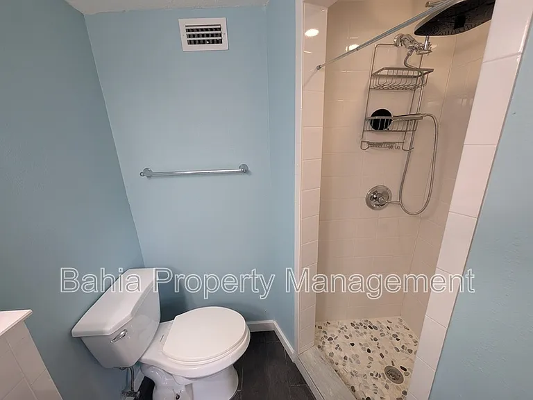 1510 E Shadowlawn Ave — Photo 18
