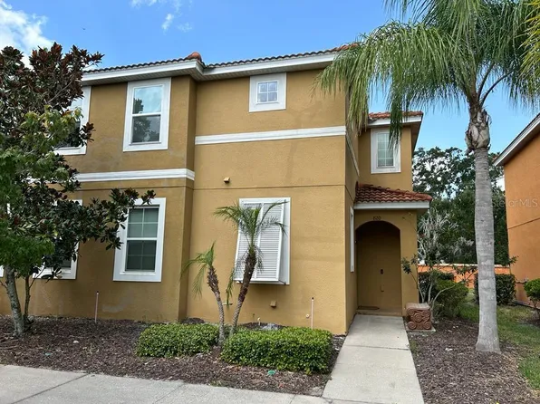 820 Las Fuentes Dr, Kissimmee, FL 34746