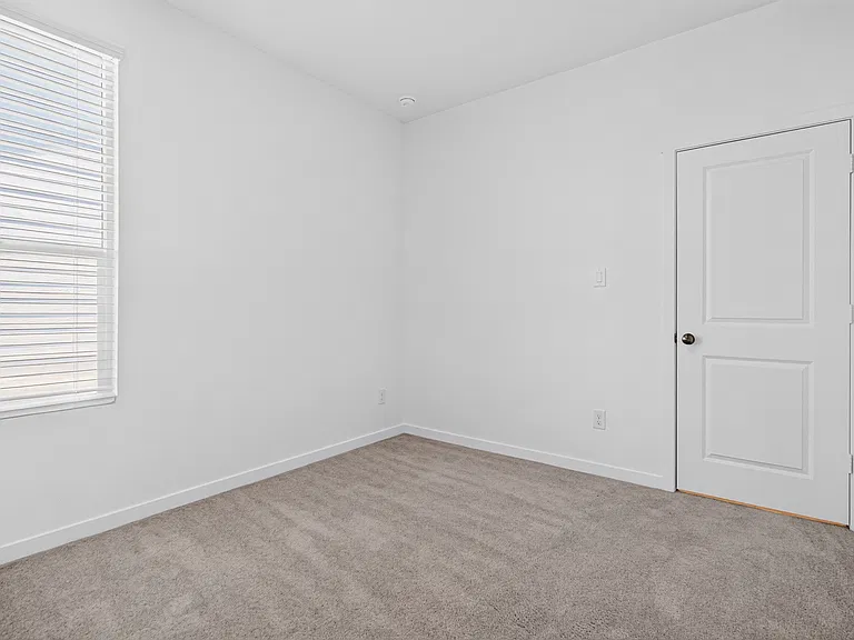 415 Kayden Ct — Photo 21
