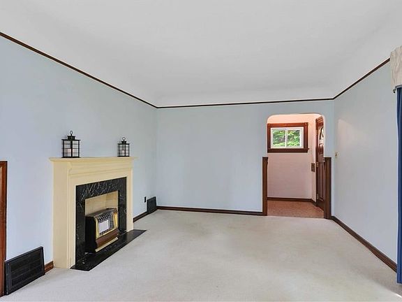 4th image of 17314 Milburn Ave