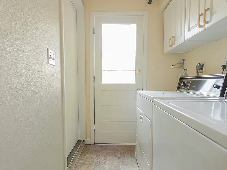 766 Mohawk Dr — Photo 7
