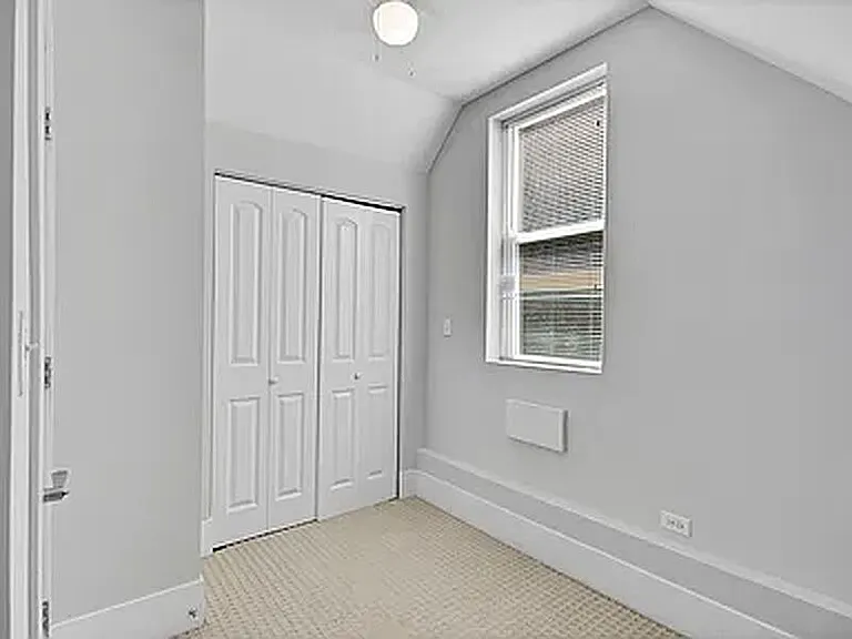 1724 W 21st St #2R — Photo 9