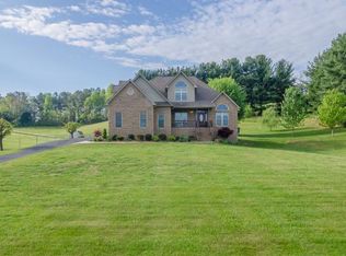 565 Bill Moody Trl, Blountville, TN 37617