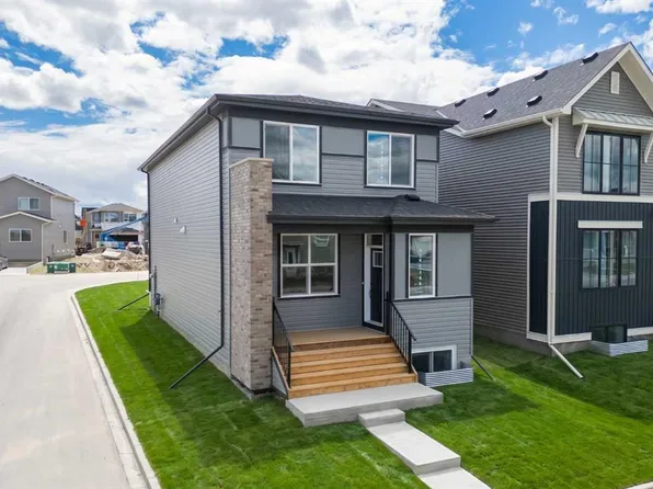 3130 N Chinook Winds Dr SW, Airdrie, AB T4B 5P7
