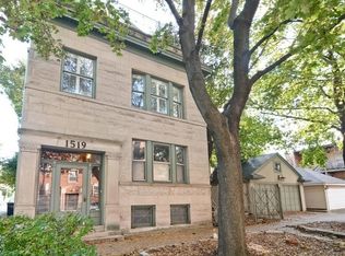 1519 W Berteau Ave, Chicago, IL 60613